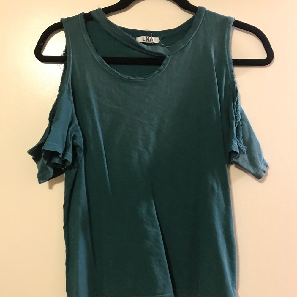 LNA cold shoulder tee S